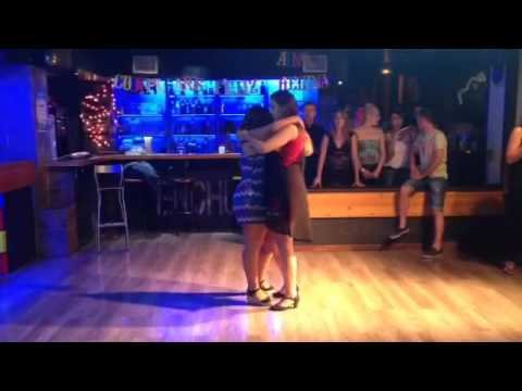20160723 Clase de bachata sensual con Cris 