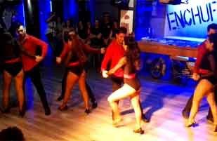 Sábado 25 Show de Bachata de la compañía Dancing Dream